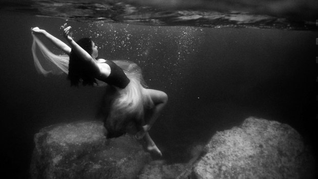 From Liber's personal photo series <i>Underwater Playground</i>.