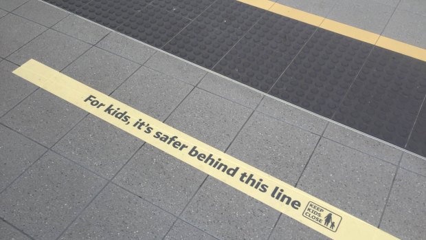 The new yellow line, implemented at Perth train station after a spike in children falling between the gap. 