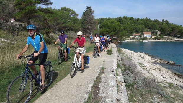 Cycling along the coastline of Losinj.