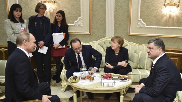 Vladimir Putin, Francois Hollande, Angela Merkel and Petro Poroshenko in Minsk.