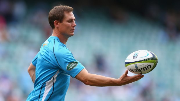 Stephen Larkham has signed a contract extension with the Brumbies.