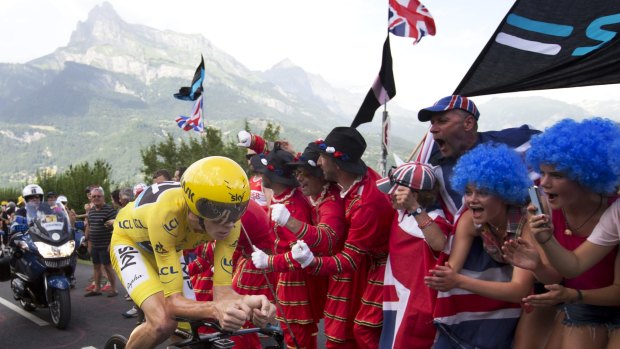 British supporters cheer on Chris Froome.