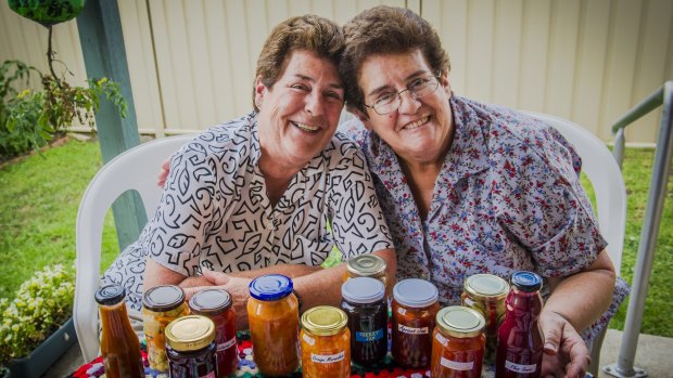 Sisters Robin Meres (left) and Carol Muscovich will go head to head in the cooking competition at the Canberra Show.