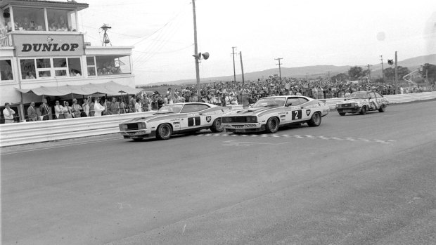 The classic finish as two Ford Falcons  finish first and second at the 1977 Bathurst 1000. 

