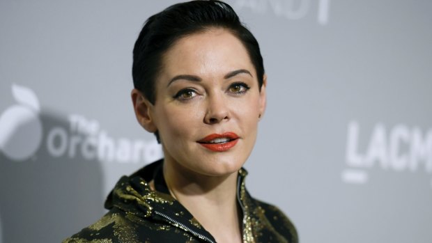 The family of Rose McGowan's former manager Jill Messick have blamed McGowan over her death.