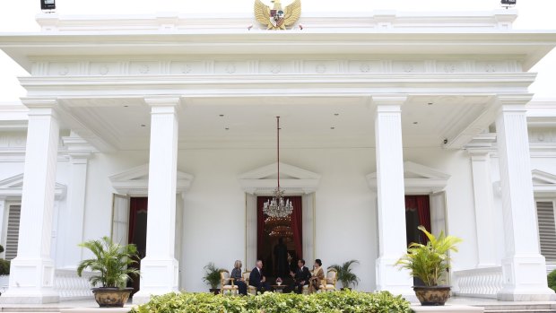 Prime Minister Malcolm Turnbull and wife Lucy at the presidential palace in Jakarta in November 2015.
