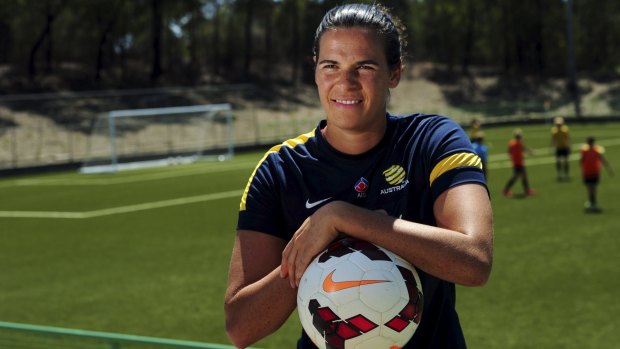 A word of advice: Matildas goalkeeper Lydia Williams is hoping to speak with Wallabies flanker David Pocock about his return from a torn ACL.