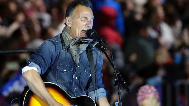 Bruce Springsteen performs during a Hillary Clinton campaign event at Independence Mall on Monday, November 7.