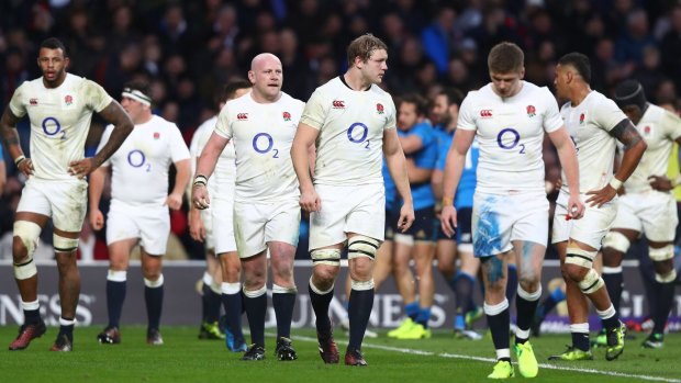 Confused: England struggled to work out how to play against Italy's innovative tactics.