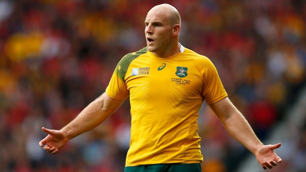 Wallabies captain Stephen Moore will join the Queensland Reds in 2017.