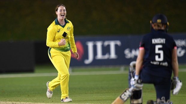 Australian leg-spinner Amanda-Jade Wellington is hoping to make her Test debut next week.