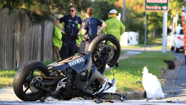A 33-year-old motorcycle rider died in a crash on Nudgee Road at Hendra on Tuesday morning.