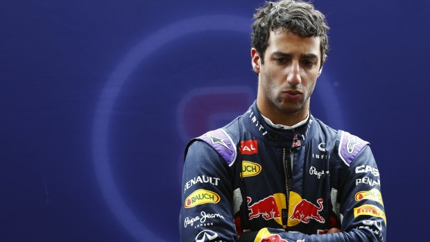 Daniel Ricciardo says a move to Ferrari is unlikely.