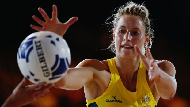Laura Geitz playing for Australia in 2014. 