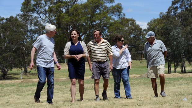 ACT Labor MLA, Yvette Berry, second from left, chats with
Higgins from left, Martin
Fitzpatrick, Geoff and Cathy McIlhoney and Gerhard Schneider.