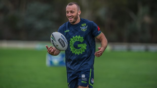 Canberra Raiders hookerJosh Hodgson is keen to play in the Pacific Test against Samoa.