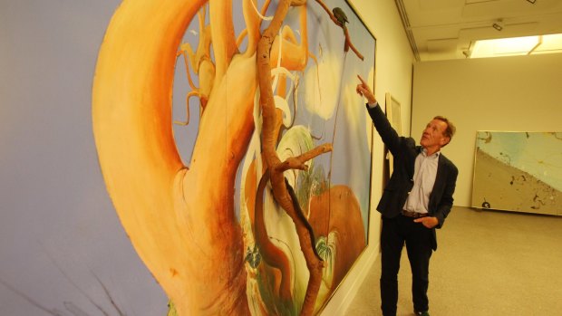 Edmund Capon, seen with a work by Brett Whiteley, curated <i>The Triumph of Modernism</i> for the Hazelhurst Gallery and TarraWarra Museum of Art.