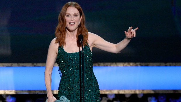 Julianne Moore refused to pose for the "Mani Cam". 