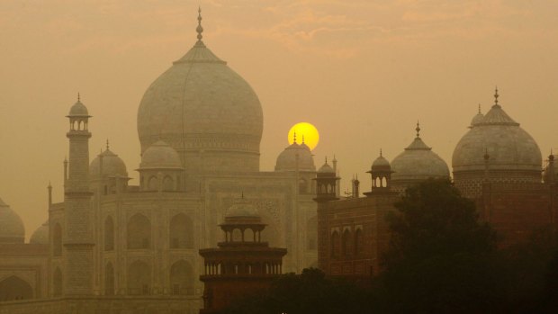 The beauty of the Taj Mahal is overshadowed by some of the world's ugliest poverty.
