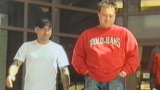  Former gangsters Andrew Veniamin (left) and Carl Williams, both deceased, leaving the Melbourne Magistrates Court in 2004.