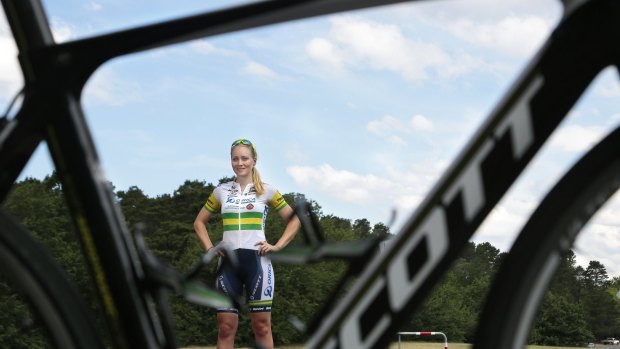 Gracie Elvin is hoping for a Canberra double in the men's and women's road races at the world champs in 