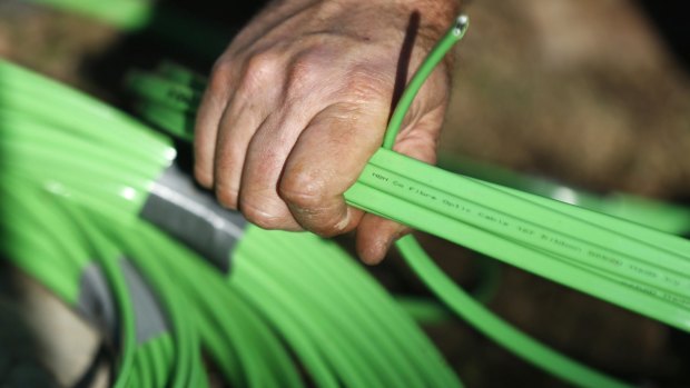 Is the government sending signals on the speed of broadband Australians should accept?
