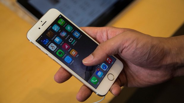 This year's big iOS upgrade will be designed to get everyone upgrading instantly, analysts say.