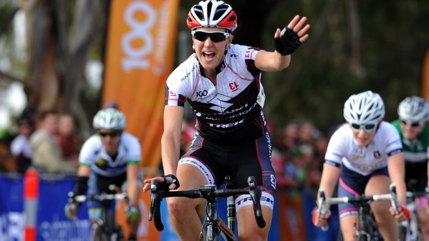Canberra cyclist Rebecca Wiasak has signed her first professional road cycling contract.