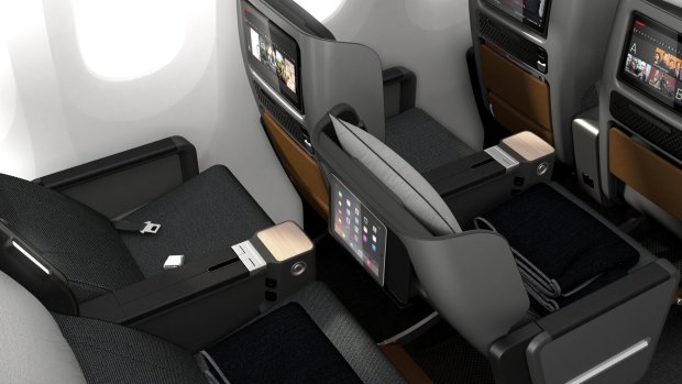 新的座位是更广泛的比以前的版本更大的倾斜。