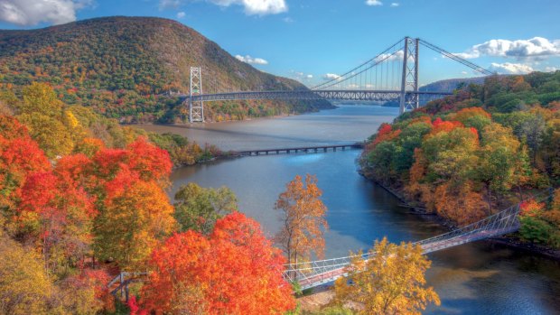 River cruising takes you into some spectacular country in the US, such as along the Hudson River.