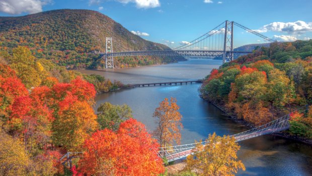 River cruising takes you into some spectacular country in the US, such as along the Hudson River.