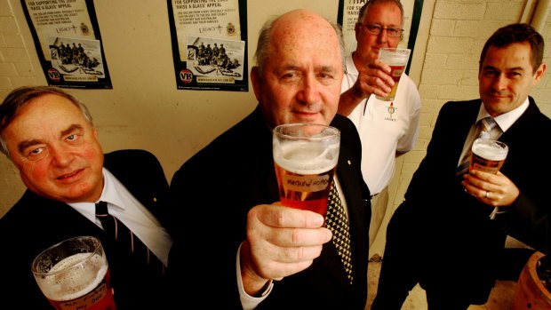 (Now Governor-General Sir) Peter Cosgrove touts the Legacy charity, and VB beer, back in 2009.