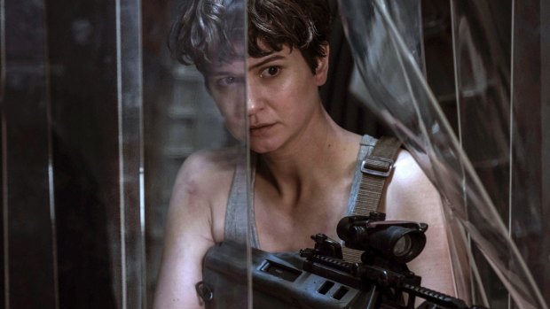 Katherine Waterston faces a terrifying new version of the classic alien in <i>Alien: Covenant</i>.