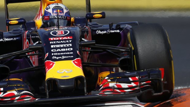 Daniel Ricciardo could get Ferrari power in 2016.