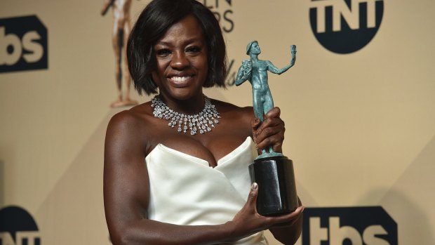 Viola Davis with her best supporting actress award at the Screen Actors Guild Awards.