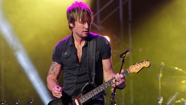 Keith Urban will drop by Canberra on his Ripcord World Tour.