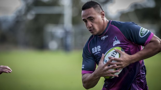 Lausii Taliauli has re-signed with the Brumbies.