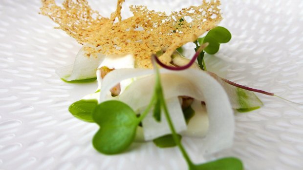 L'Enclume Bay crab, Kohlrabi, radish & rye crouton.


Pictured: Dish from Simon Rogan's L'Enclume restaurant in Cartmel, England -L'Enclume Bay crab, Kohlrabi, radish & rye crouton