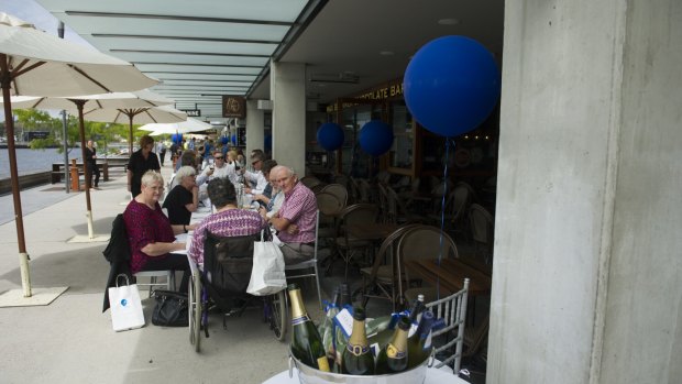 The blue themed Long Lunch for Asthma at the Kingston Foreshore
