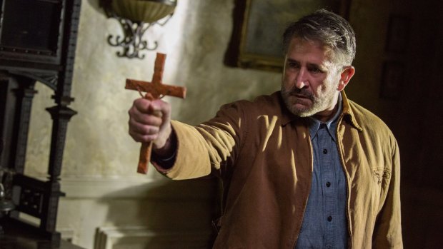 Anthony LaPaglia in Annabelle: Creation.