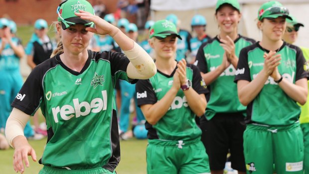 Male cricketers can learn a lot from "world-class" Melbourne Stars skipper Meg Lanning.