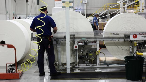 Australian manufacturing workers fear job losses to foreign workers.