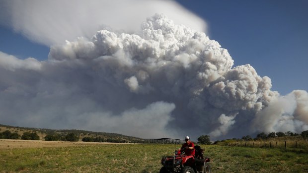 Flammagenitus – a cloud that forms from smoke caused by a bushfire, and was formerly known as a pyro-cumulus.