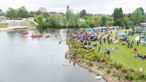 Spectators at this year's Queanbeyan River Festival. 