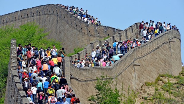 中国的一些地方很拥挤,但其他几乎是空的。