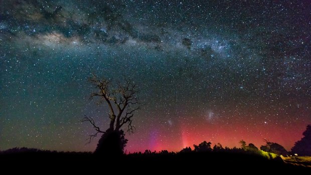 The Aurora Australis peeks into Busselton.