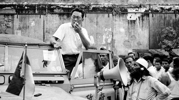 Prime Minister Lee Kuan Yew addresses a crowd in 1964.