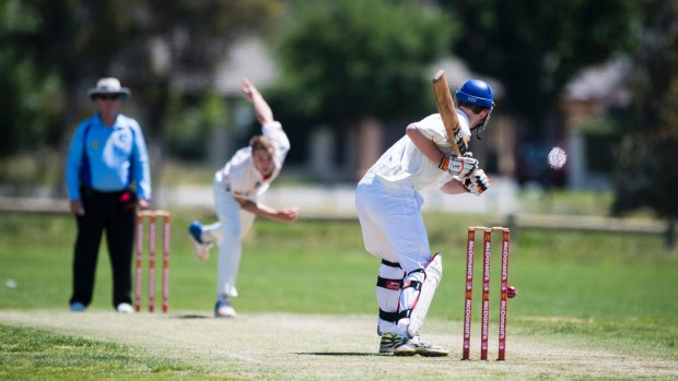 North Canberra-Gungahlin's Matt Boak leaves a ball from Tuggeranong's Charlie Morris during his innings of 39.