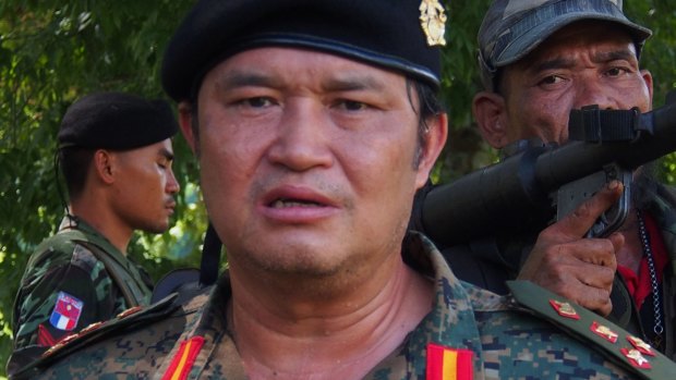 Major-General Nerdah Bo Mya with KNDO soldiers. 