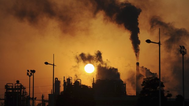 China has announced to the UN its plans to tackle carbon dioxide emissions from 2020